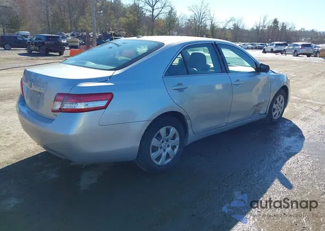 2011 Toyota Camry Le from USA, damaged, VIN 4T1BF3EK3BU120742